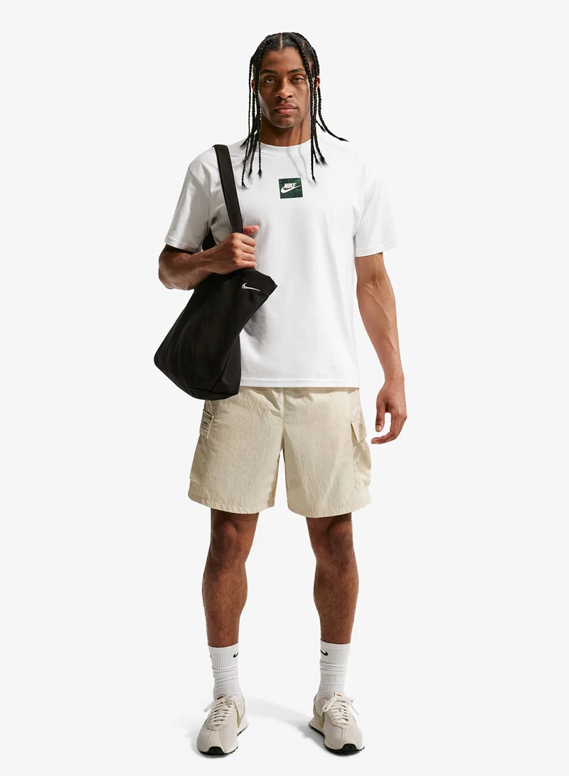 نايكي تيشيرت احتفل بالمستقبل فضفاض